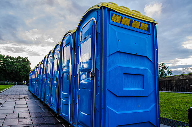 Best Affordable portable toilet rental  in Buckner, MO