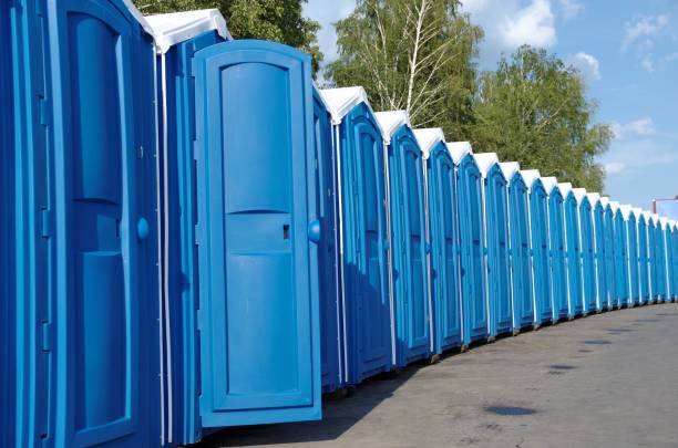 Portable Toilet Options We Offer in Buckner, MO